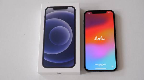iPhone12 64G ブラック Apple Pre-Owned iPhone 12, Unlocked, 64GB Black, Fair