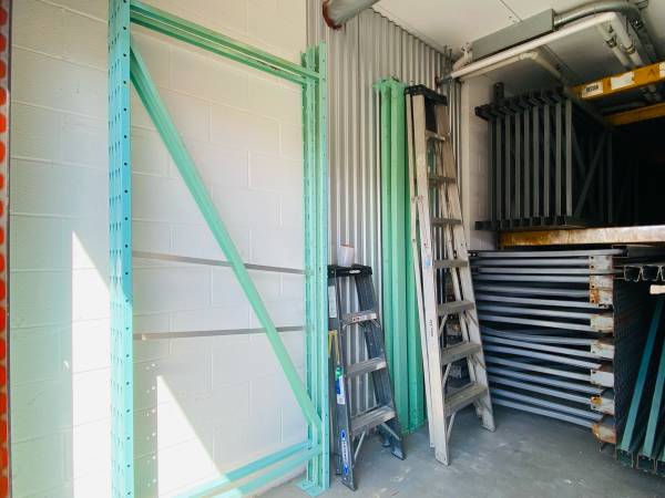 8’ x 42” Pallet Racking 1