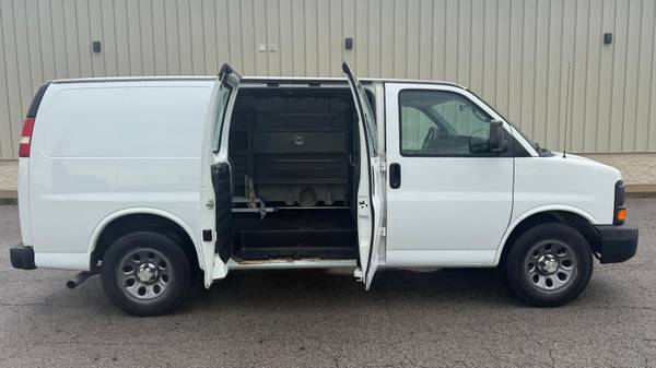 2013 Chevrolet Express 1500 - Photo 6
