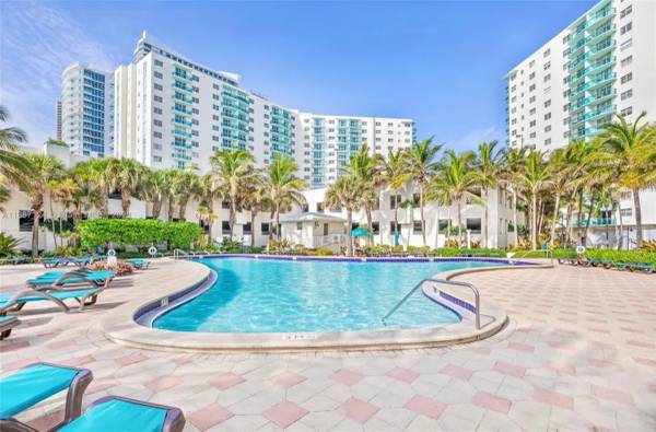 Gorgeous 2 bed 2 baths condo with ocean and intracoastal views 1