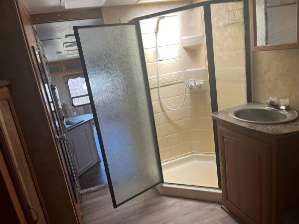$825 / 1br - 1 Bedroom 1 Bathroom RV for rent (Quinlan, Tx)63656567306755123