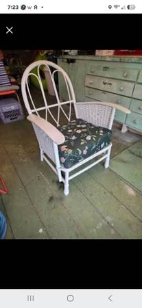 Wood & Wicker chair w cushion 1