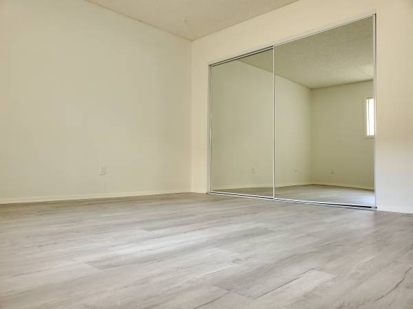 1 BED & 1 BATH APARTMENT FOR RENT 1