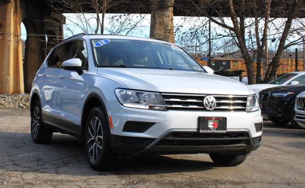 2018 VOLKSWAGEN VW TIGUAN SE AWD *4MOTION*PANO ROOF *1 OWNER *NICE! 1