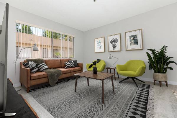 $2,249 / 1br - 616ft2 - In Los Angeles, 1 Bed, Barbecue and Picnic Area (101 Bridewell St, Los Angeles, CA)63774527823105120