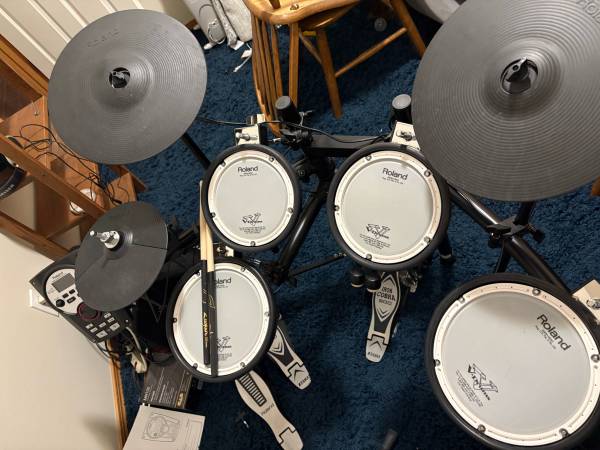 Drum set Roland TD-11 1