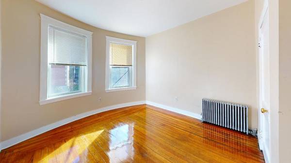 $950 / 3br - Rooms for Rent | 15 Codman Park | Available Now (Roxbury)63828338341507123