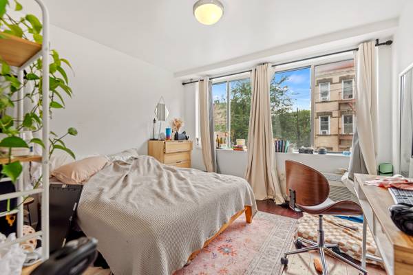$3,749 / 2br - 2 Bedroom with Home Office in Elevator Building (Brooklyn)64033461300867120
