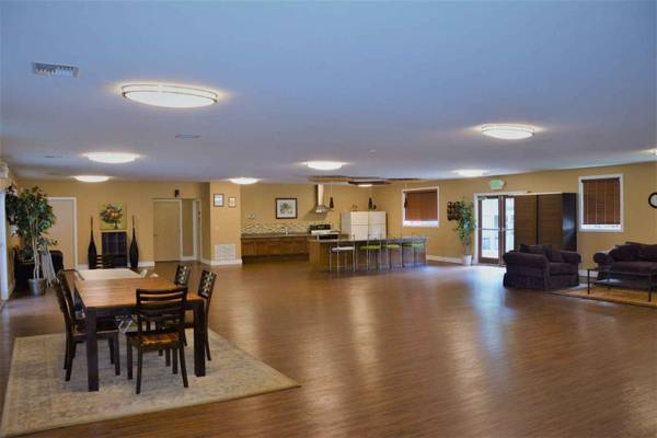 $1,215 / 1br - 680ft2 - This stylishly renovated 680 sq ft 1 bed / 1 bath is a must-see! (Bellevue)63929304139267120