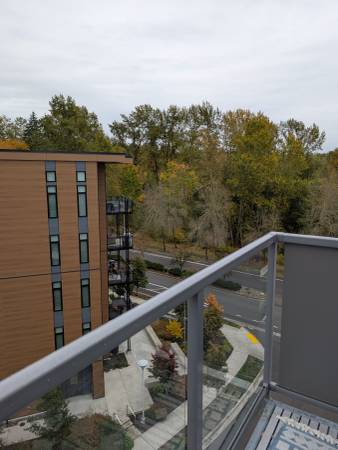 $2,005 / 1br - 798ft2 - Quiet, Top Floor, Corner Unit – 1 Bed+Den, 2 Bath Apartment (Barkley Village)64213546127619120