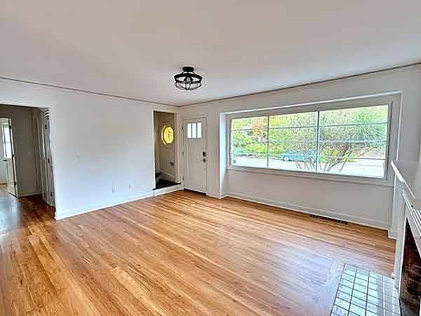 $800 / 3br - 6141 NE Milton St, Portland, OR63999452326786121
