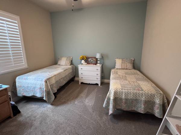 Twin Beds Complete 1