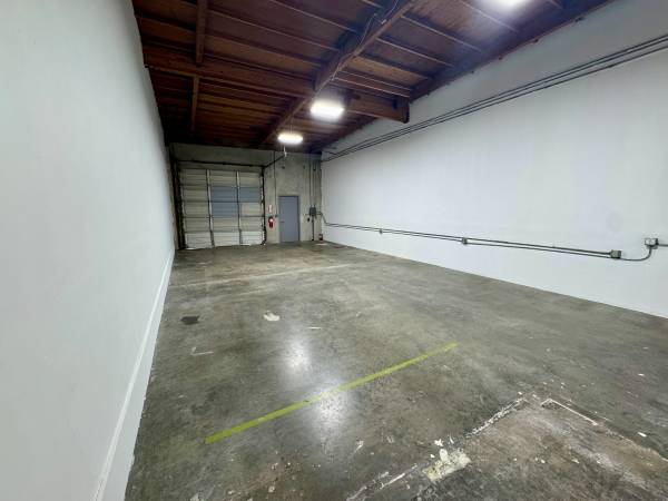 Warehouse with Two Small Offices just off Hwy 101 1