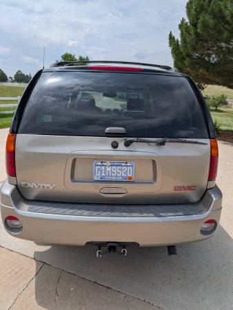 2003 GMC ENVOY - $8,750 (Surrey Ridge)63612553286785123