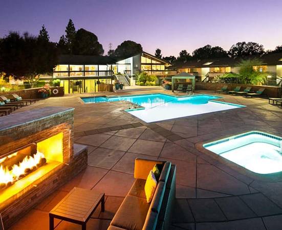 $2,694 / 1br - 773ft2 - Modern 1 BR Living-Walk to Shops, Pool & Fitness, ONE MONTH FREE (walnut creek)63686103271041120