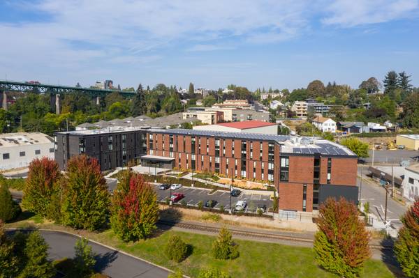 $1,187 / 353ft2 - in Portland OR, Studio, Onsite Laundry (6520 N Salem Ave, Portland, OR)63914971928451123
