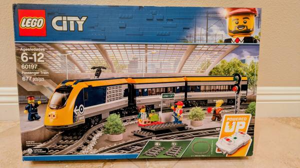 Lego City - Passenger Train 1