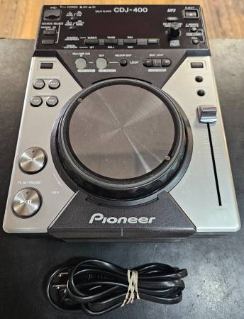 Pioneer CDJ-400 Digital DJ Player Turntable MP3 Media Compact Disc 1