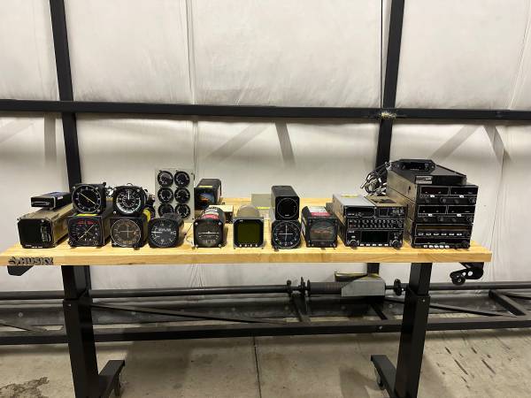 Aviation Avionics - Excellent Condition 1