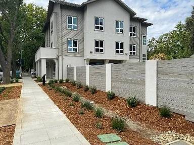 AVAILABLE NOW Move in ready  // 503 1st St 1