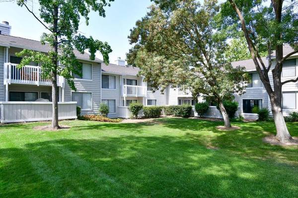 $2,082 / 1br - 636ft2 - Washer & Dryer Hookups*, Patio or Balcony, Sparkling Swimming Pool (dublin / pleasanton / livermore)63994100899203124