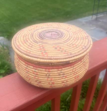 Vintage Mid-Century Hand-Woven Coiled Sewing Basket 9" Lidded Round Boho Folk Ar 1