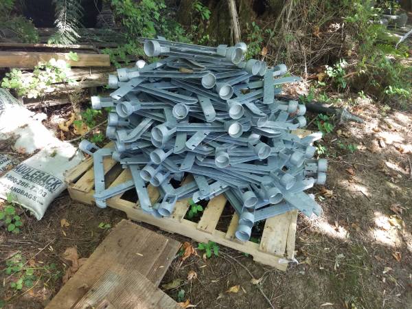 6-Wire Chain Link  Barb Arm $7 ea 1