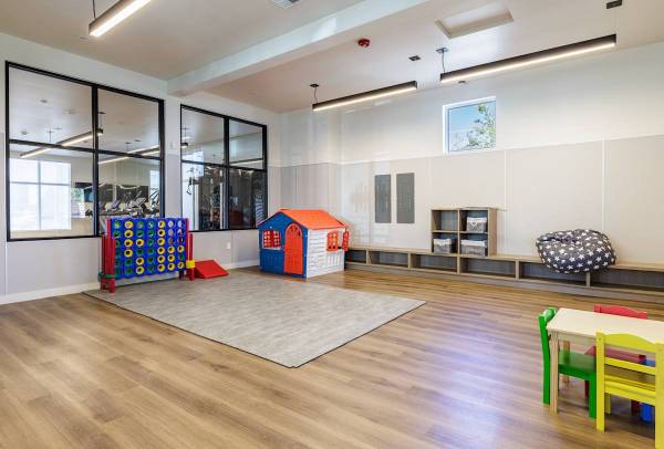$1,685 / 2 habitaciones - 628 pies cuadrados - Vida todo incluido: agua, alcantarillado, basura, microondas (27606 Pacific Hwy S, Federal Way, WA)63688407550337120
