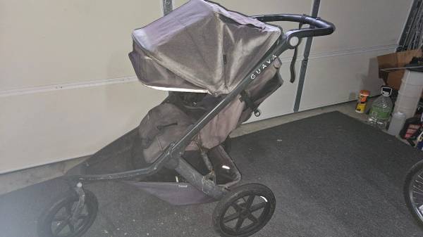 Guava Roam Jogging Stroller 2020 1