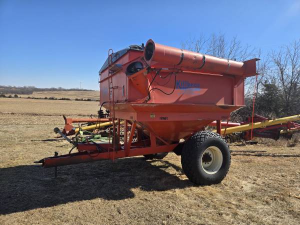 Kill Bros grain cart 1