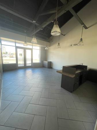 $3.262 / 1450ft2 - ¡Espacio comercial principal en Placer St, Downtown Redding disponible ahora! (downtown redding)63972529433730124