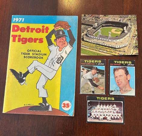 1971 Detroit Tigers Program SIGNED by Ike Brown + Topps Cards + PC 1