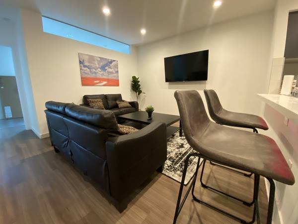 $1.550 / 4 habitaciones - 1300 pies² - Suite amueblada con baño privado (Hollywood)63470384814723124