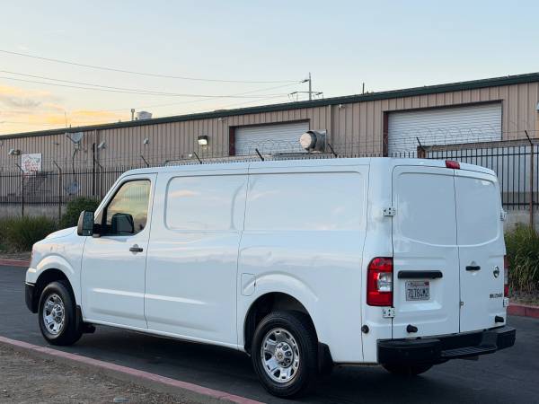 2018 Nissan Nv 2500HD heavy-duty - Photo 3