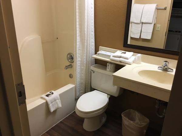 $1,560 / 1br - 316ft2 - Fully Furnished Studios - Utilities included (Tucson)63674929415811123
