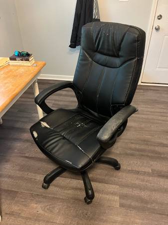 Office chair 1