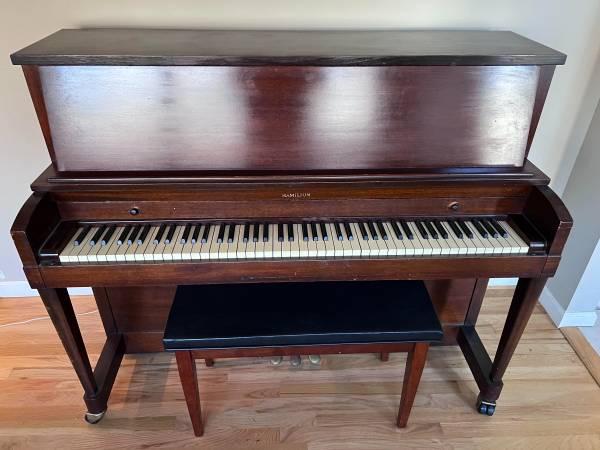 Baldwin Hamilton Piano For Sale Year 1999 Includes Bench 1