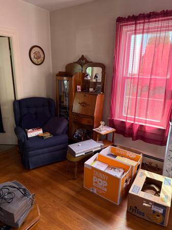 Yard sale photo