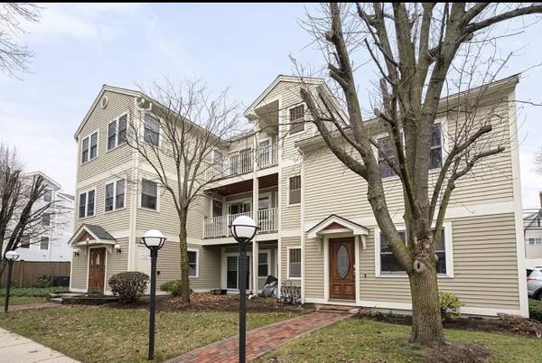 $1,800 / 3br - Clean & Convenient – Spacious Room with Private Bath & Patio near MCPH63298158905217121