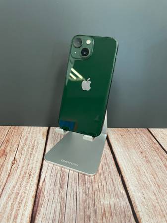 iPhone 13 - Unlocked - 128GB 1