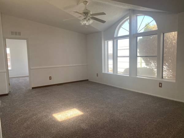 $89.995 / 3 habs - 1792 pies² - Comunidad activa para mayores de 55 años. 3 dormitorios, 2 baños, impresionante + habitación adicional (Apache Junction)63381344422145123