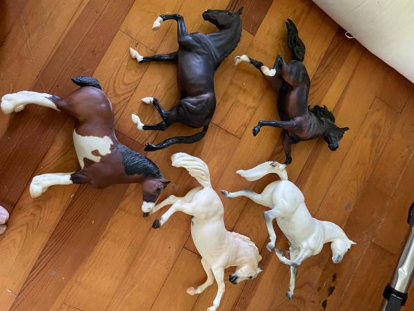 Five Breyer Horses 1