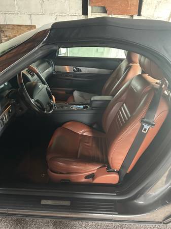 2003 Ford Thunderbird 1