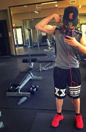 Hardworking Student Seeking Gig or Part Time Work! 1