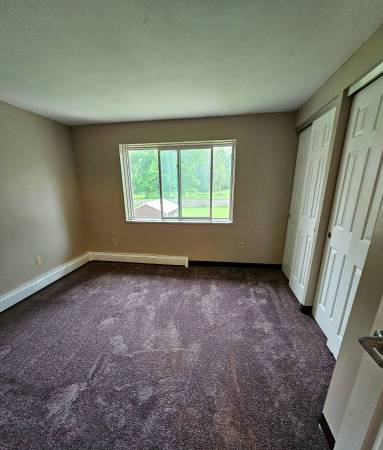 $1,000 / 1br - Charming One Bedroom Apartment Available NOW! (Carthage)63935323341571120