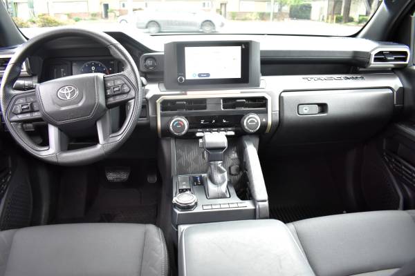 2026 Toyota Tacoma SR5 4X4 - Photo 10