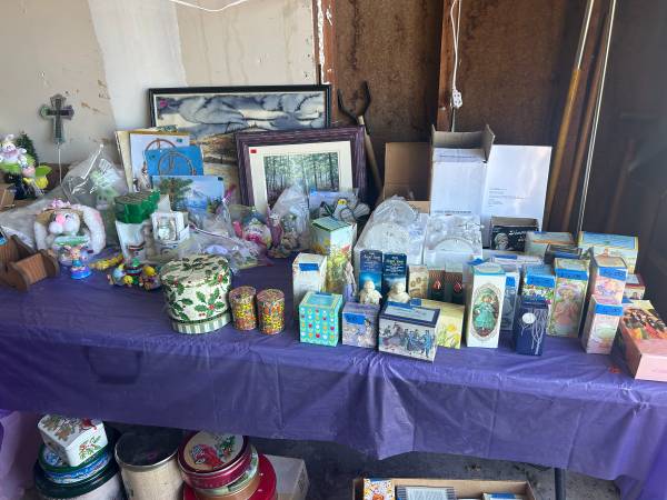 Yard sale photo