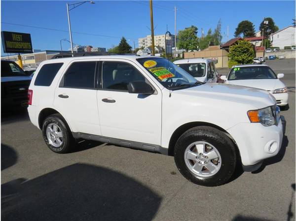 2011 Ford Escape XLT Sport Utility 4D ¡ESPECIALIZADOS EN CRÉDITOS BUENOS/MALOS! - $5,995 (+ West Motorsports Inc)63441992434435123