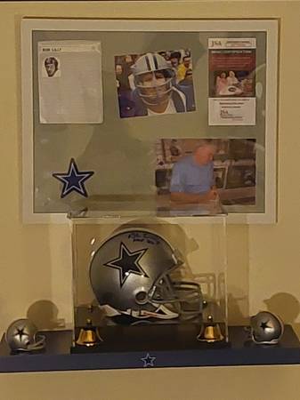 dallas cowboys football helmet signed by bob lilly Autographed 8x10 Photo SKU #245875  Super Sports Center This throwback mini helmet has been personally hand Bob Lilly signed full-size helmet