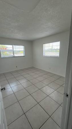 $1,455 / 1br - **OCTOBER PROMOTION $500.00 FOR FIRST MONTH $1,455.00 PER MONTH** (HOLLYWOOD)64049281685505124